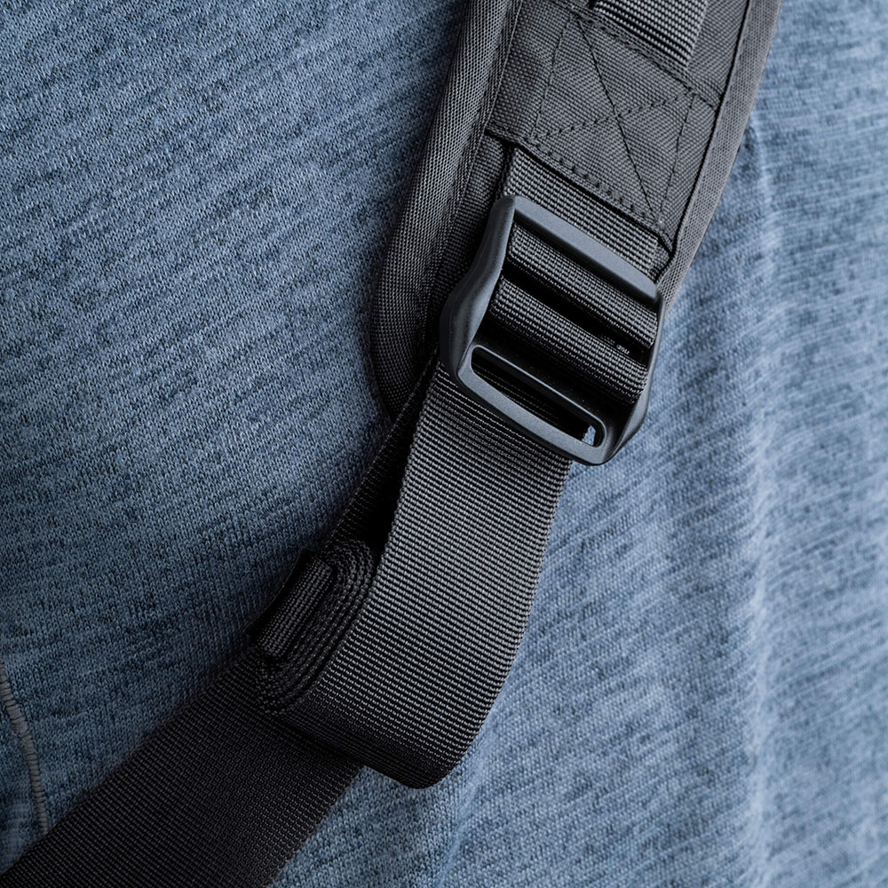 Think Tank TurnStyle V3 Sling Bag feature