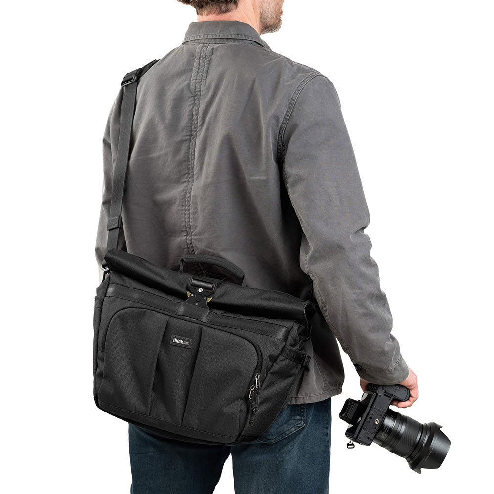 Think Tank FocusPoint Crossbody 13L Asphalt Black