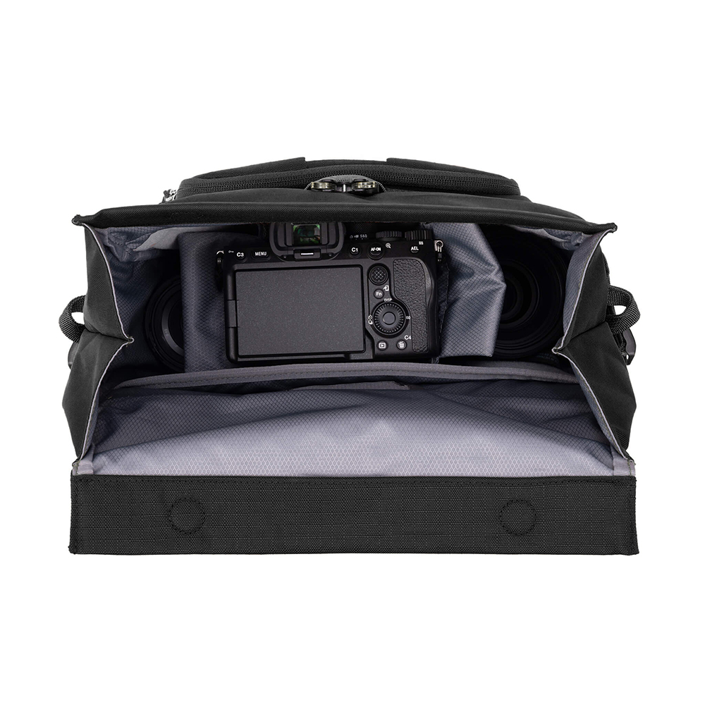 Think Tank FocusPoint Crossbody 8L Asphalt Black